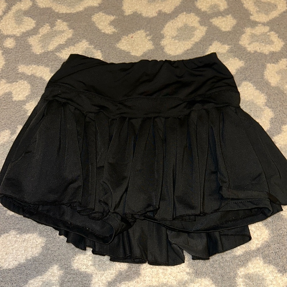black gold hinge skirt